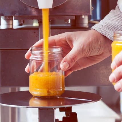 Evitando per quanto possibile la cottura, manteniamo le caratteristiche organolettiche e nutrizionali della frutta e della verdura.